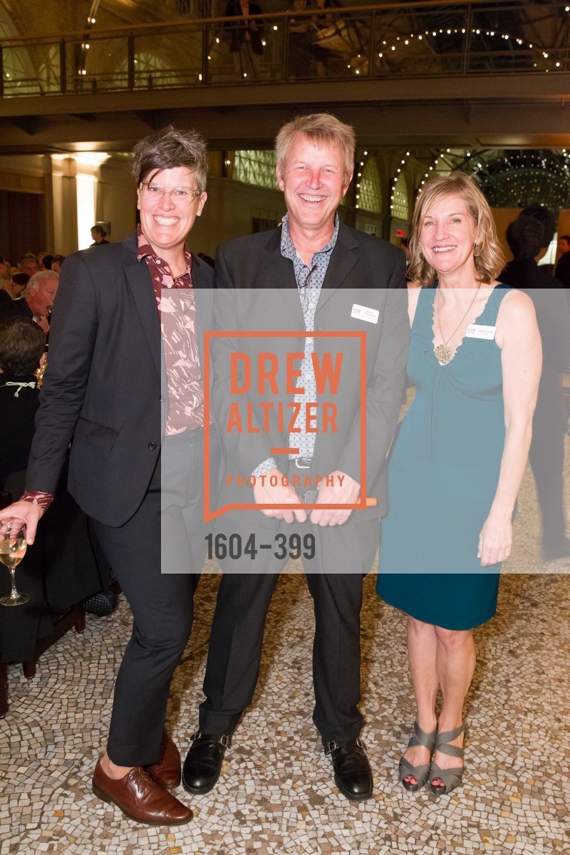 Marcy Coburn, Dexter Carmichael, Cathy Curtis, CUESA's Sunday Supper: A Farm to City Feast, San Francisco Ferry Building. San Francisco Ferry Building, October 18th, 2015, Photo #1604-399 Marcy Coburn, Dexter Carmichael, Cathy Curtis, Photo #1604-399