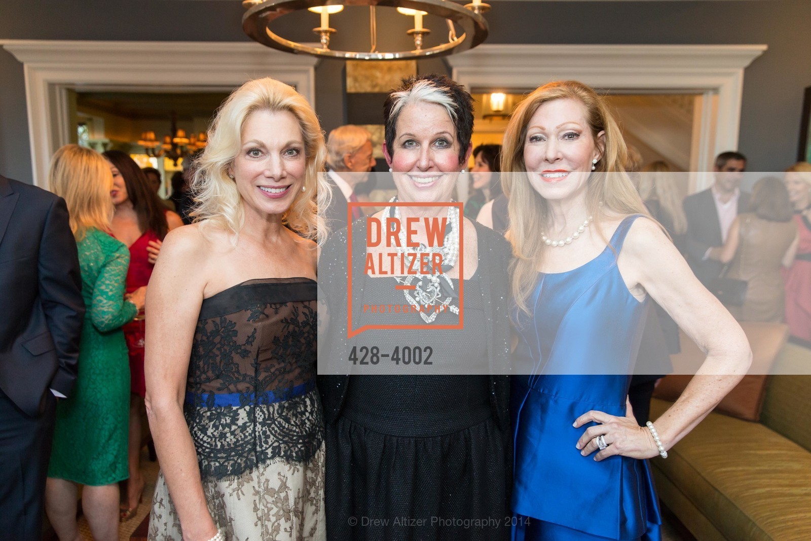 Cynthia Schreuder, Karen Kubin, Teresa Medearis, SF OPERA BALL Benefactor Party 2014, US, August 21st, 2014, Photo #428-4002 Cynthia Schreuder, Karen Kubin, Teresa Medearis, Photo #428-4002