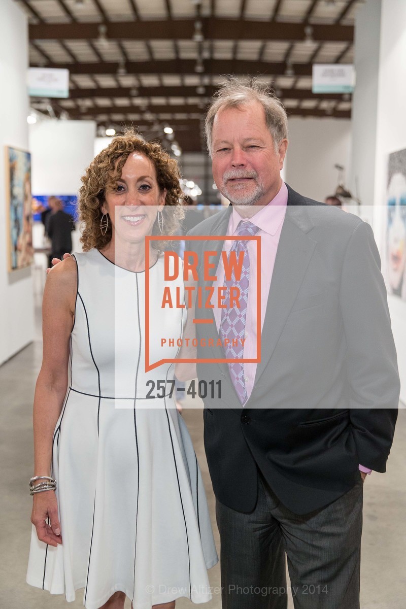 Susan Snyder, Oliver Caldwell, ART MIAMI VIP Opening Night at Silicon Valley, US, October 9th, 2014, Photo #257-4011 Susan Snyder, Oliver Caldwell, Photo #257-4011