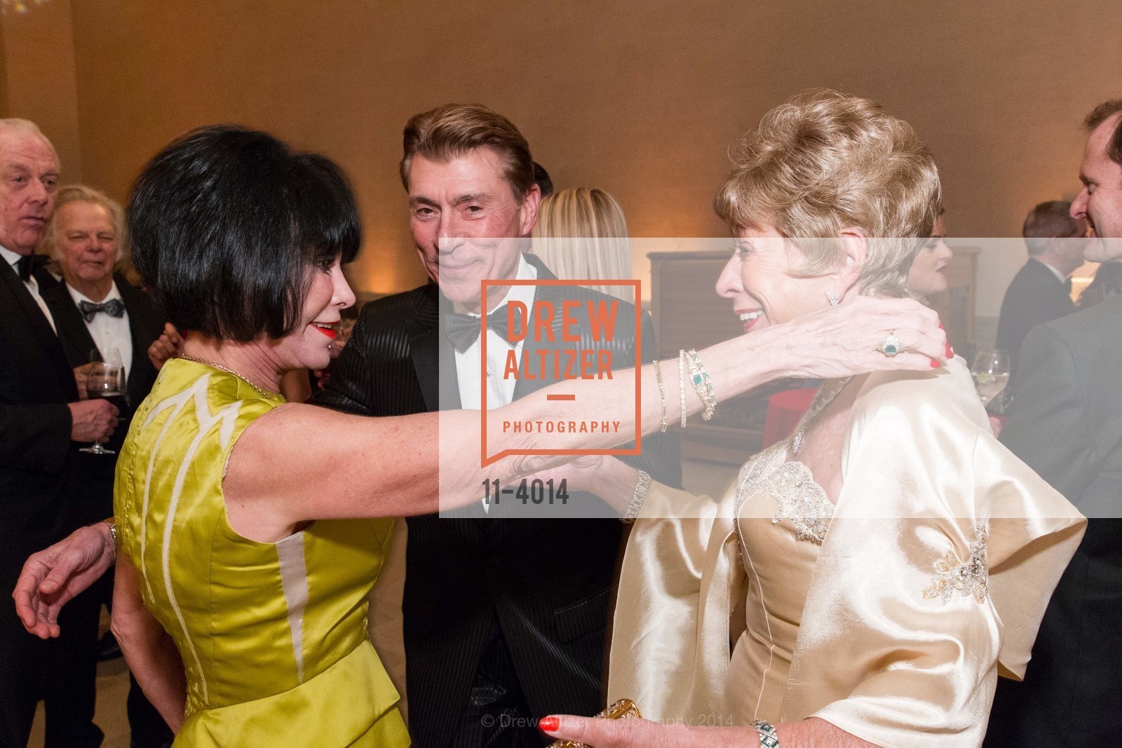 Marilyn Cabak, Robert Beadle, Maria Pitcairn, Photo #11-4014