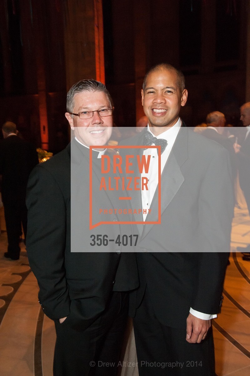 Terry Gleeson, Dennis Manalo, Photo #356-4017
