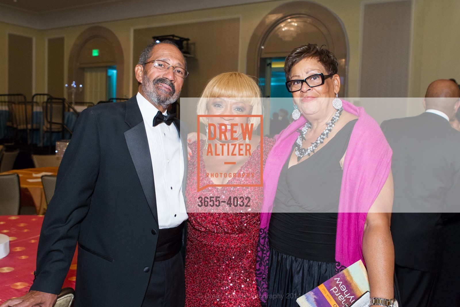 Wayne Deboe, Brenda Wright, Linda Deboe, MoAD 9th Annual Gala, MoAD 2.0: SHARED JOURNEYS, US, October 11th, 2014, Photo #3655-4032 Wayne Deboe, Brenda Wright, Linda Deboe, Photo #3655-4032