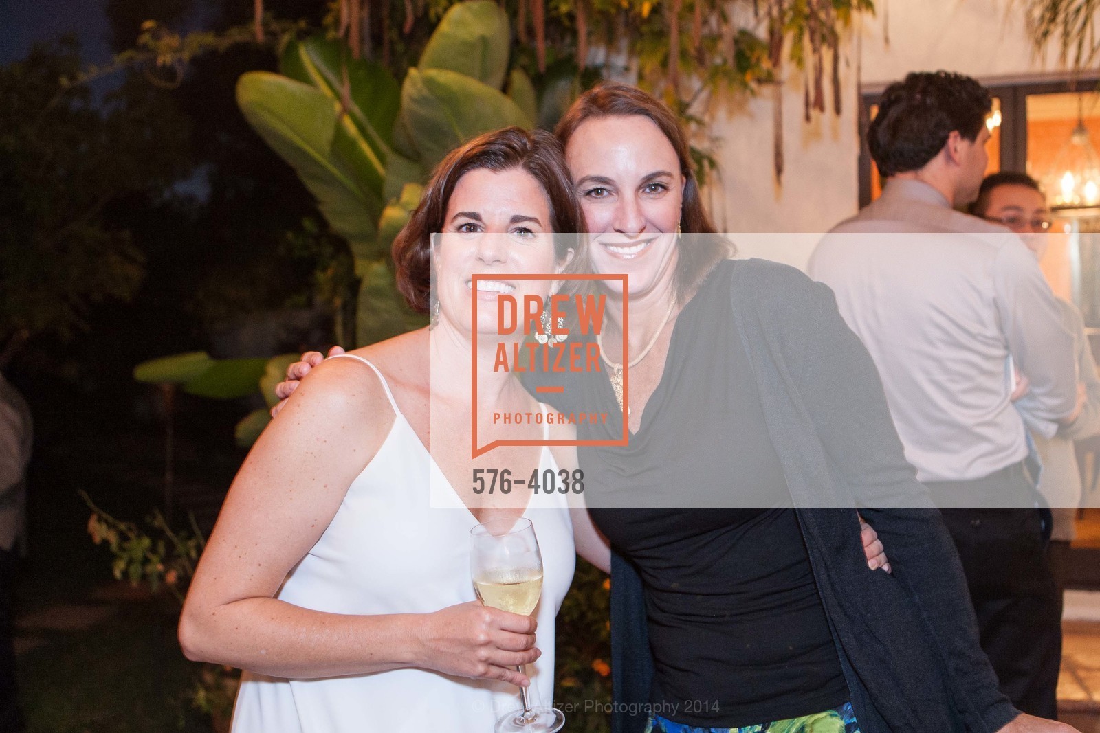 Laura Francis, Alison Avagliano, Waypoint & BUILD.org Cocktail Party, US, September 18th, 2014, Photo #576-4038 Laura Francis, Alison Avagliano, Photo #576-4038