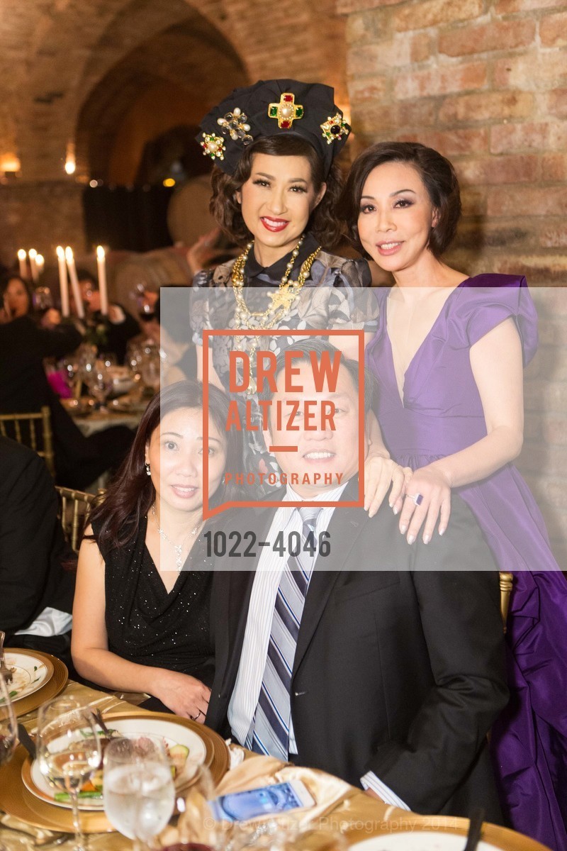 Ylan Le, Sanmy Quan, Roger Quan, Angie Elconin, Fundraiser Gala for VIETNAMESE MUSEUM, US, December 14th, 2014, Photo #1022-4046 Ylan Le, Sanmy Quan, Roger Quan, Angie Elconin, Photo #1022-4046