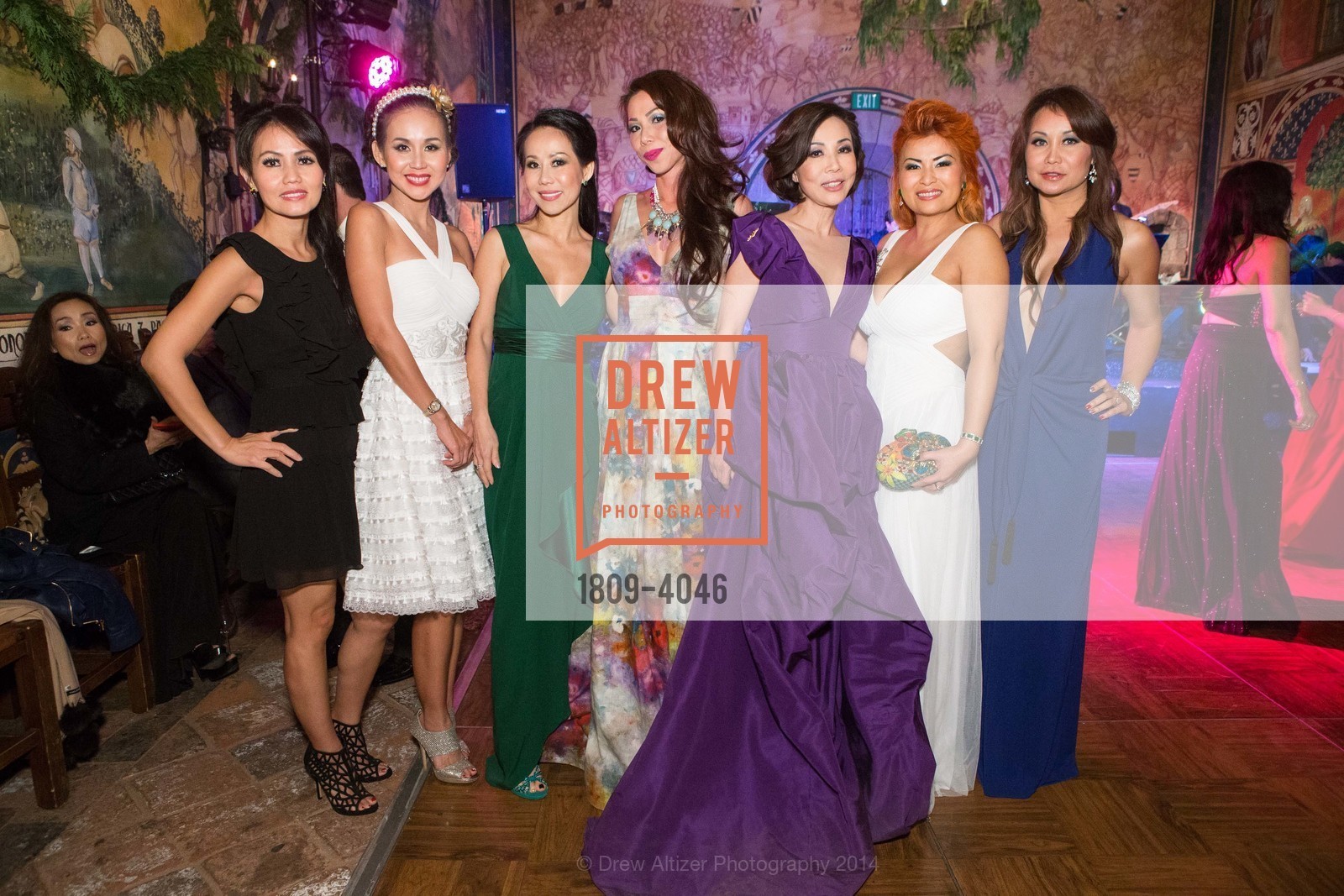 Annie Le, Vanna Le, Ashley Le, Joanna Davis, Angie Elconin, Octavia Huynh, Nicole Nguyen, Fundraiser Gala for VIETNAMESE MUSEUM, US, December 14th, 2014, Photo #1809-4046 Annie Le, Vanna Le, Ashley Le, Joanna Davis, Angie Elconin, Octavia Huynh, Nicole Nguyen, Photo #1809-4046
