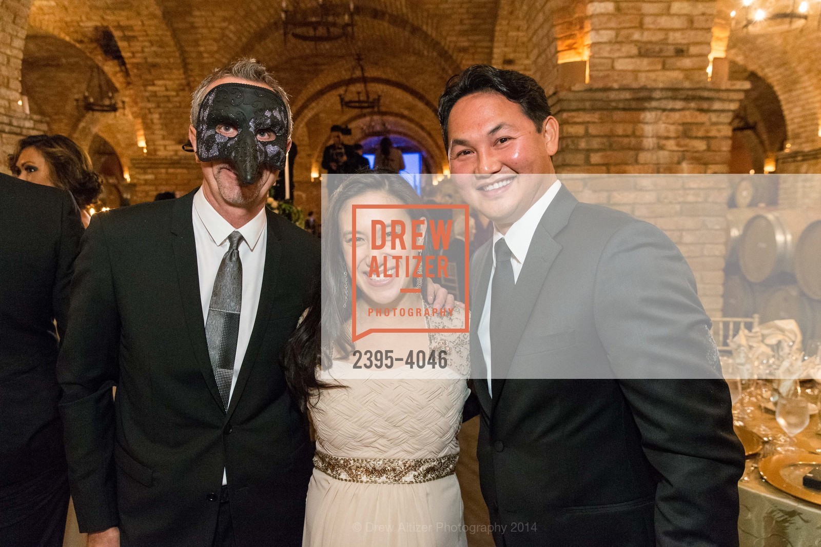 Lawrence Fairchild, Christine Ha, Daniel Ha, Fundraiser Gala for VIETNAMESE MUSEUM, US, December 14th, 2014, Photo #2395-4046 Lawrence Fairchild, Christine Ha, Daniel Ha, Photo #2395-4046