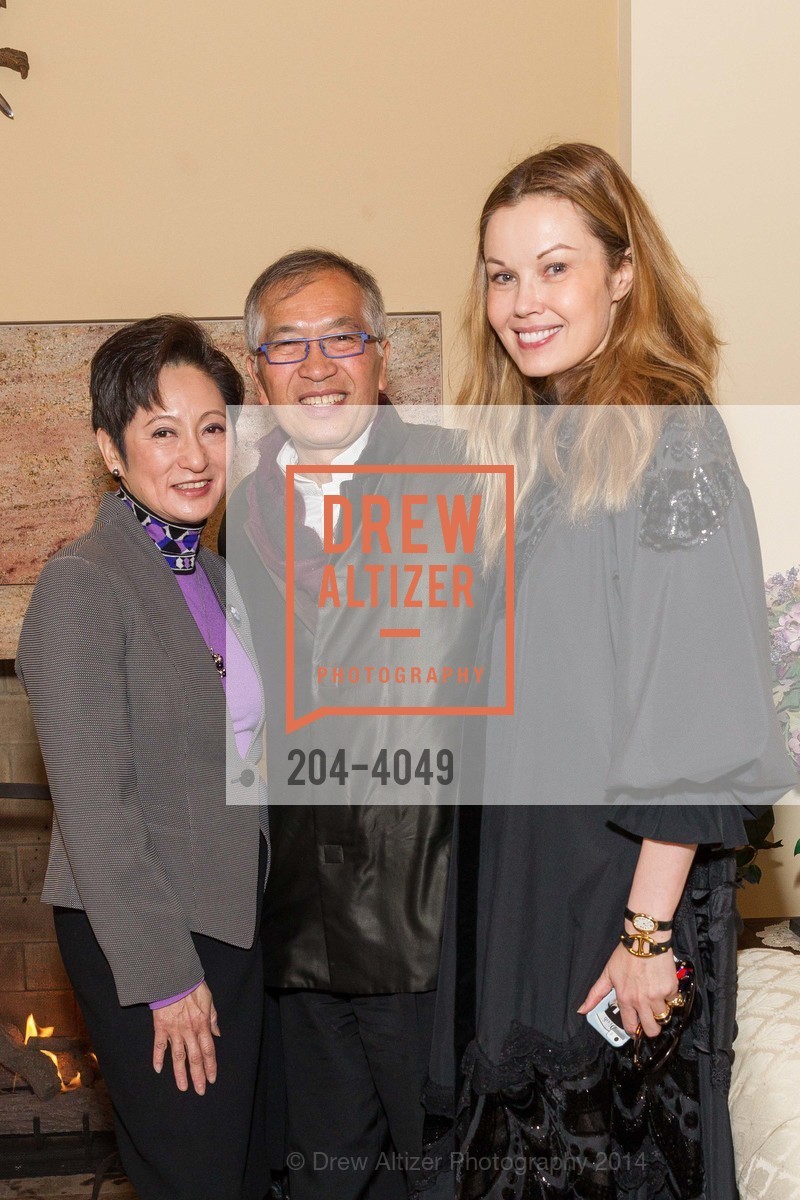 Doreen Ho, James Ho, Tatiana Sorokko, Ground Breaking of the SHREM MUSEUM at the Robert and Margrit Mondavit Center for Performing Arts and UC Davis, US, March 1st, 2014, Photo #204-4049 Doreen Ho, James Ho, Tatiana Sorokko, Photo #204-4049