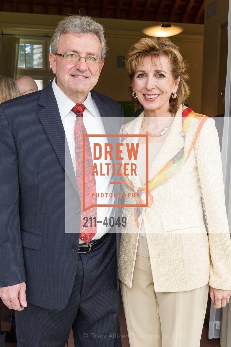 Spyros Tseregounis, Chancellor Linda Katehi, Ground Breaking of the SHREM MUSEUM at the Robert and Margrit Mondavit Center for Performing Arts and UC Davis, US, March 1st, 2014, Photo #211-4049 Spyros Tseregounis, Chancellor Linda Katehi, Photo #211-4049
