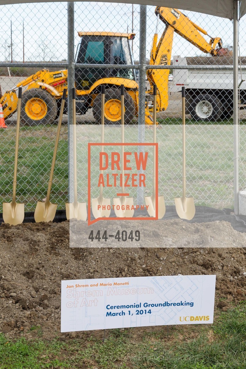 Atmosphere, Ground Breaking of the SHREM MUSEUM at the Robert and Margrit Mondavit Center for Performing Arts and UC Davis, US, March 1st, 2014, Photo #444-4049 Atmosphere, Photo #444-4049
