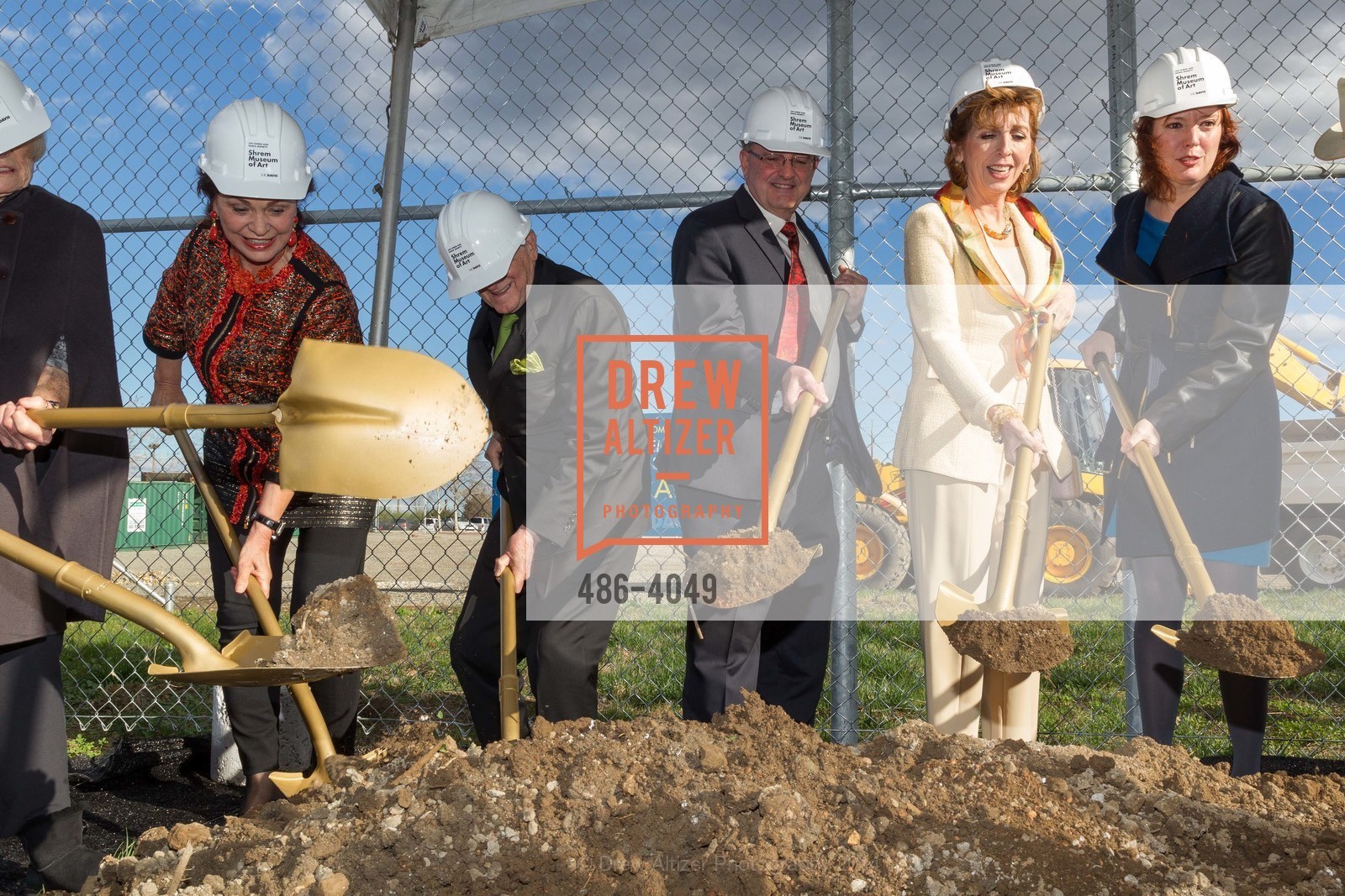 Maria Manetti Shrem, Jan Shrem, Spyros Tseregounis, Chancellor Linda Katehi, Rachel Teagle, Ground Breaking of the SHREM MUSEUM at the Robert and Margrit Mondavit Center for Performing Arts and UC Davis, US, March 1st, 2014, Photo #486-4049 Maria Manetti Shrem, Jan Shrem, Spyros Tseregounis, Chancellor Linda Katehi, Rachel Teagle, Photo #486-4049