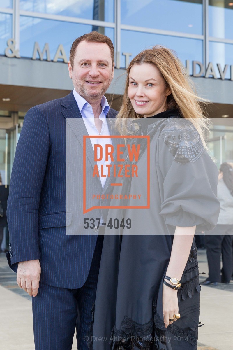 Serge Sorokko, Tatiana Sorokko, Ground Breaking of the SHREM MUSEUM at the Robert and Margrit Mondavit Center for Performing Arts and UC Davis, US, March 1st, 2014, Photo #537-4049 Serge Sorokko, Tatiana Sorokko, Photo #537-4049