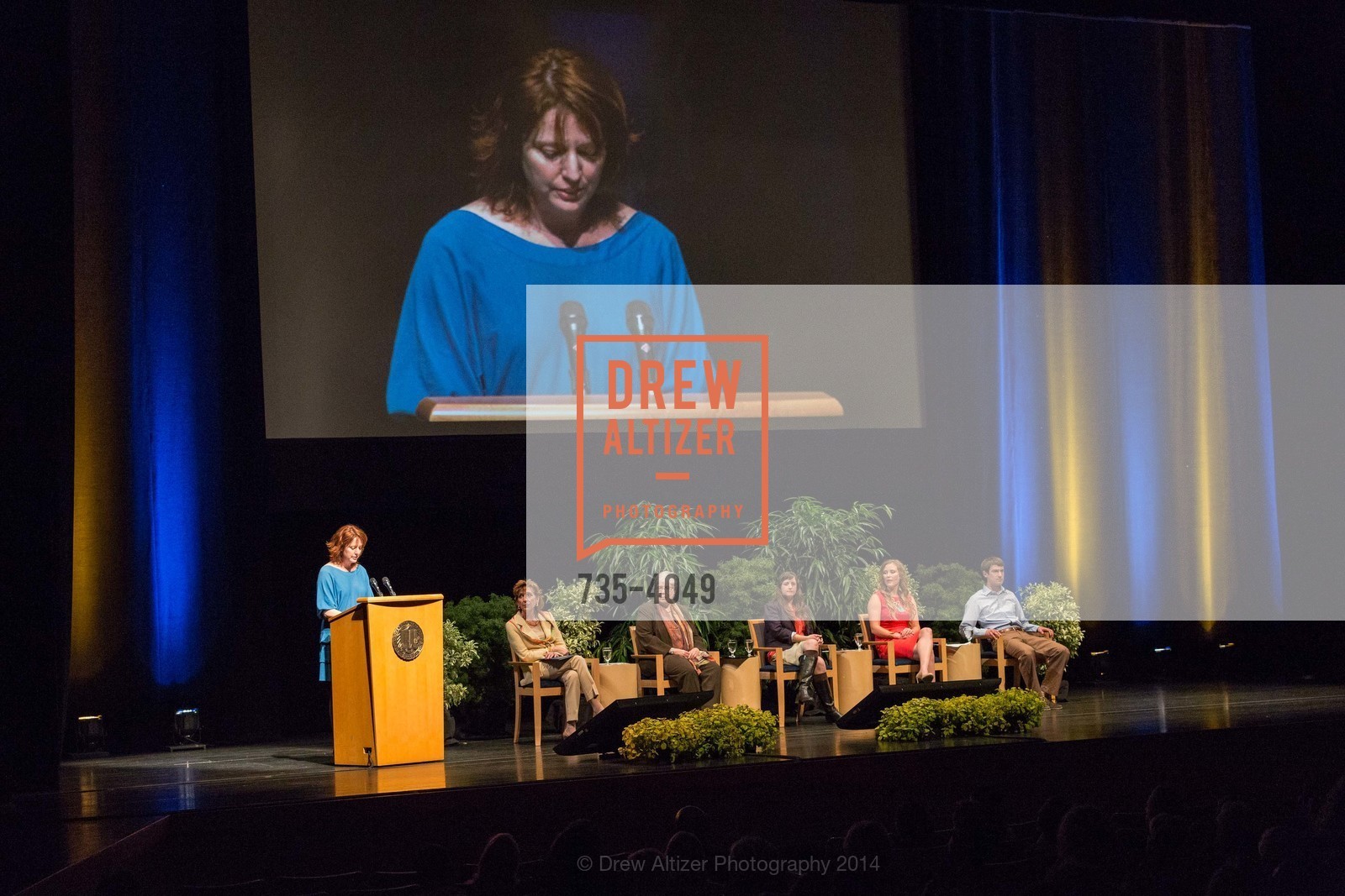 Rachel Teagle, Chancellor Linda Katehi, Jessie Ann Owens, Ground Breaking of the SHREM MUSEUM at the Robert and Margrit Mondavit Center for Performing Arts and UC Davis, US, March 1st, 2014, Photo #735-4049 Rachel Teagle, Chancellor Linda Katehi, Jessie Ann Owens, Photo #735-4049