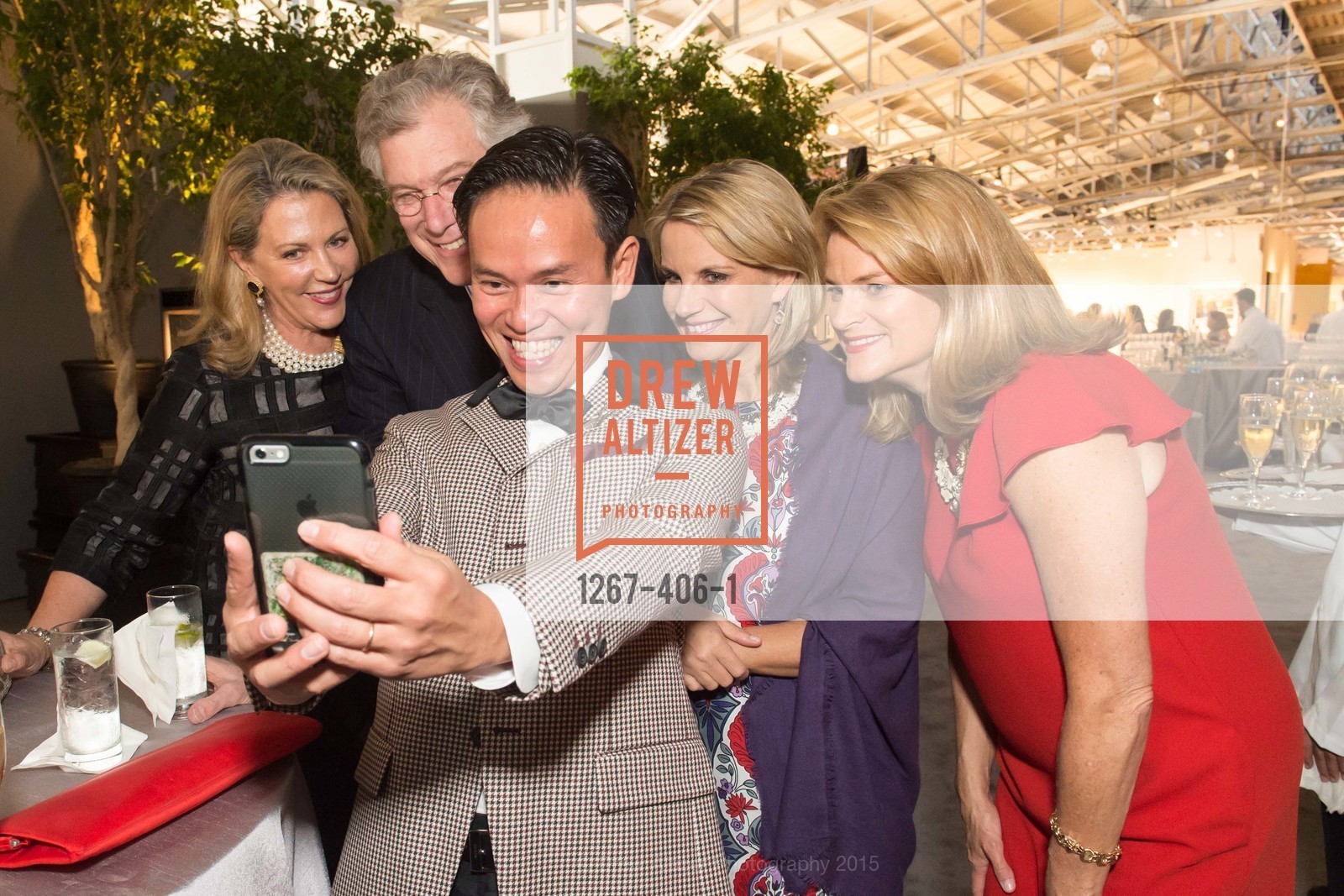 Suzanne Tucker, Jonathan Rachman, Amy Kelly, Maggie Touberg, The San Francisco Fall Antiques Show, Festival Pavilion, Fort Mason. Festival Pavilion, Fort Mason, October 21st, 2015, Photo #1267-406-1 Suzanne Tucker, Jonathan Rachman, Amy Kelly, Maggie Touberg, Photo #1267-406-1
