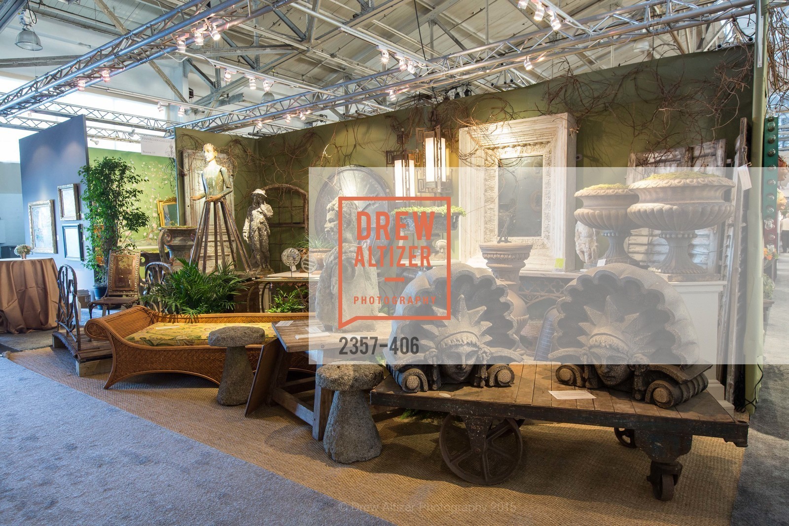 Atmosphere, The San Francisco Fall Antiques Show, Festival Pavilion, Fort Mason, October 21st, 2015,Drew Altizer, Drew Altizer Photography, full-service agency, private events, San Francisco photographer, photographer california