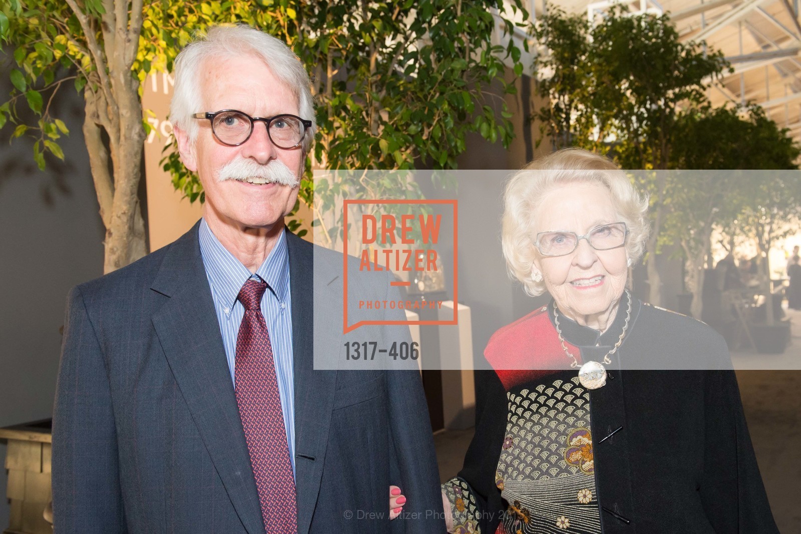 Extras, The San Francisco Fall Antiques Show, October 21st, 2015, Photo,Drew Altizer, Drew Altizer Photography, full-service event agency, private events, San Francisco photographer, photographer California