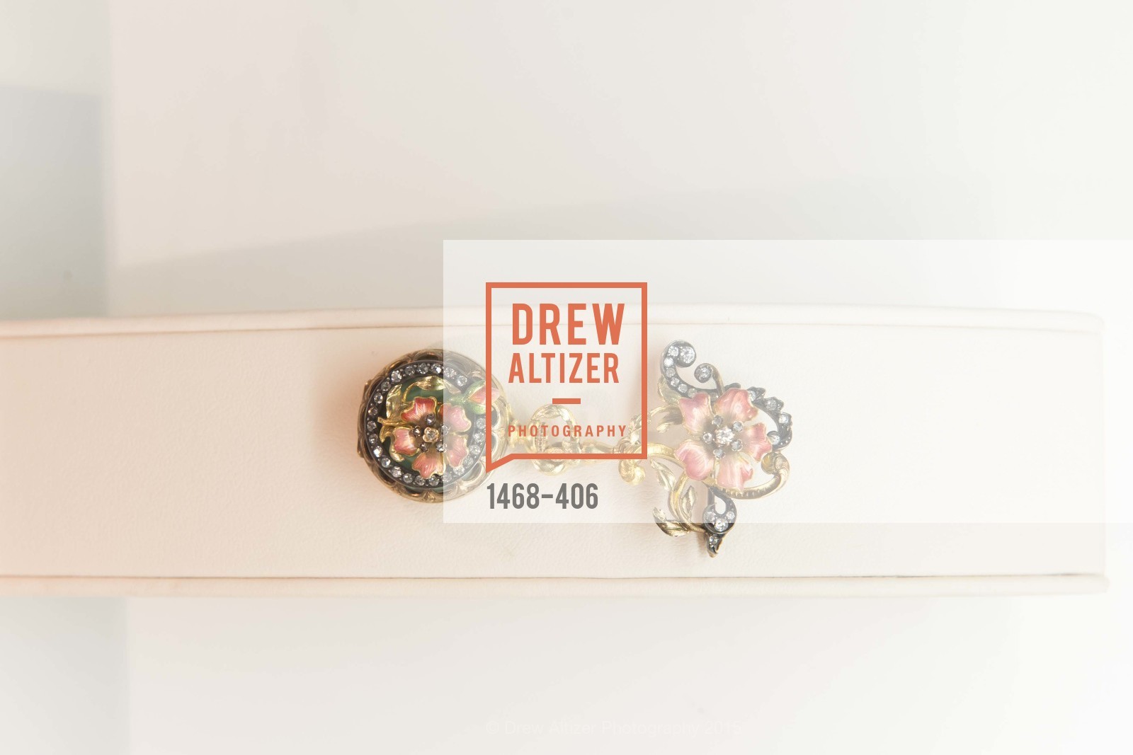 Extras, The San Francisco Fall Antiques Show, October 21st, 2015, Photo,Drew Altizer, Drew Altizer Photography, full-service agency, private events, San Francisco photographer, photographer california