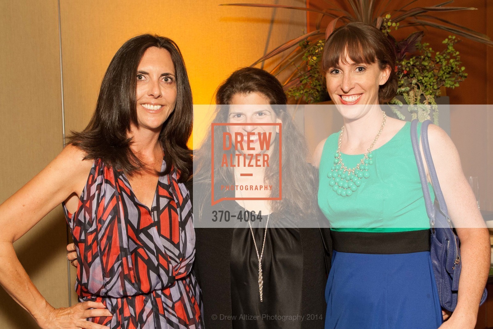 Michele Sharkey, Amy Wender-Hoch, Michelle Lago, Keys OLD, US, August 21st, 2014, Photo #370-4064 Michele Sharkey, Amy Wender-Hoch, Michelle Lago, Photo #370-4064