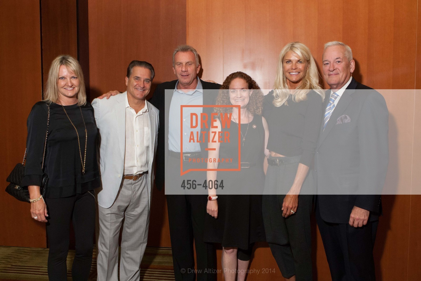 Gayle Mariucci, Steve Mariucci, Joe Montana, Joanne Pasternack, Jennifer Montana, Tracy Mercer, Keys OLD, US, August 21st, 2014, Photo #456-4064 Gayle Mariucci, Steve Mariucci, Joe Montana, Joanne Pasternack, Jennifer Montana, Tracy Mercer, Photo #456-4064
