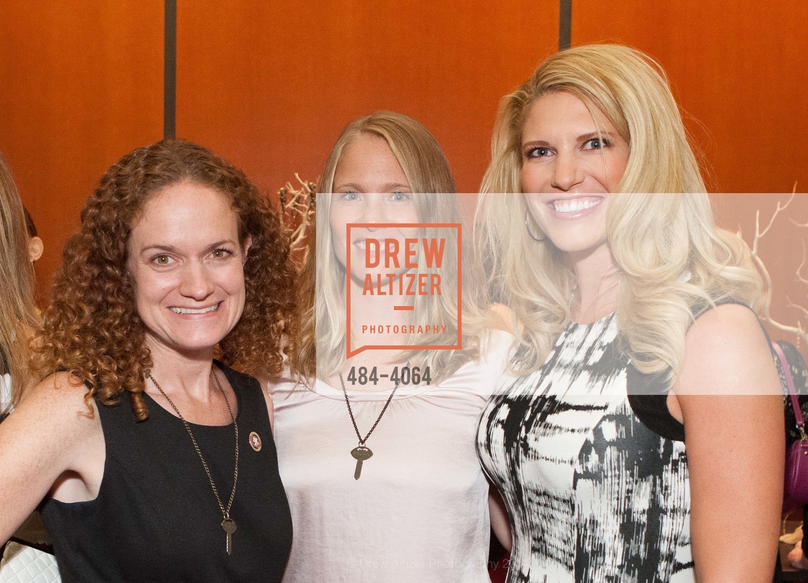 Joanne Pasternack, Danielle York, Sarah Harbaugh, Keys OLD, US, August 21st, 2014, Photo #484-4064 Joanne Pasternack, Danielle York, Sarah Harbaugh, Photo #484-4064