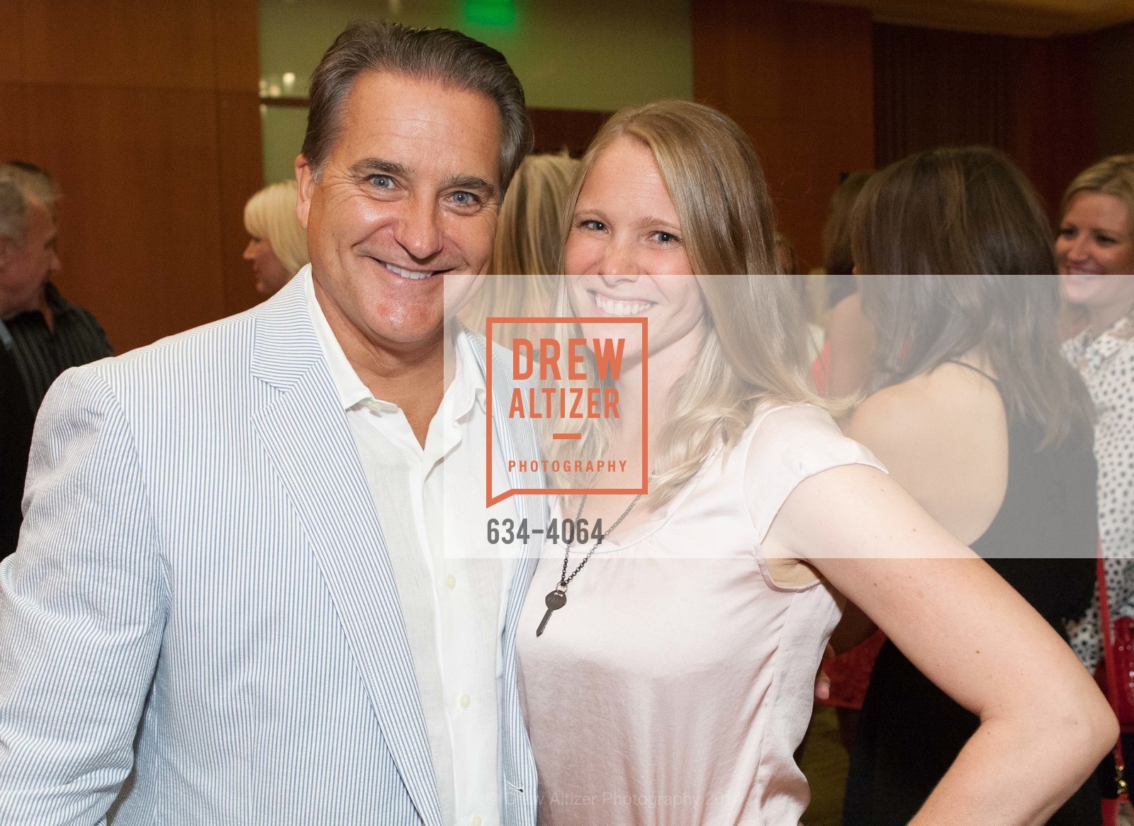 Steve Mariucci, Danielle York, Photo #634-4064