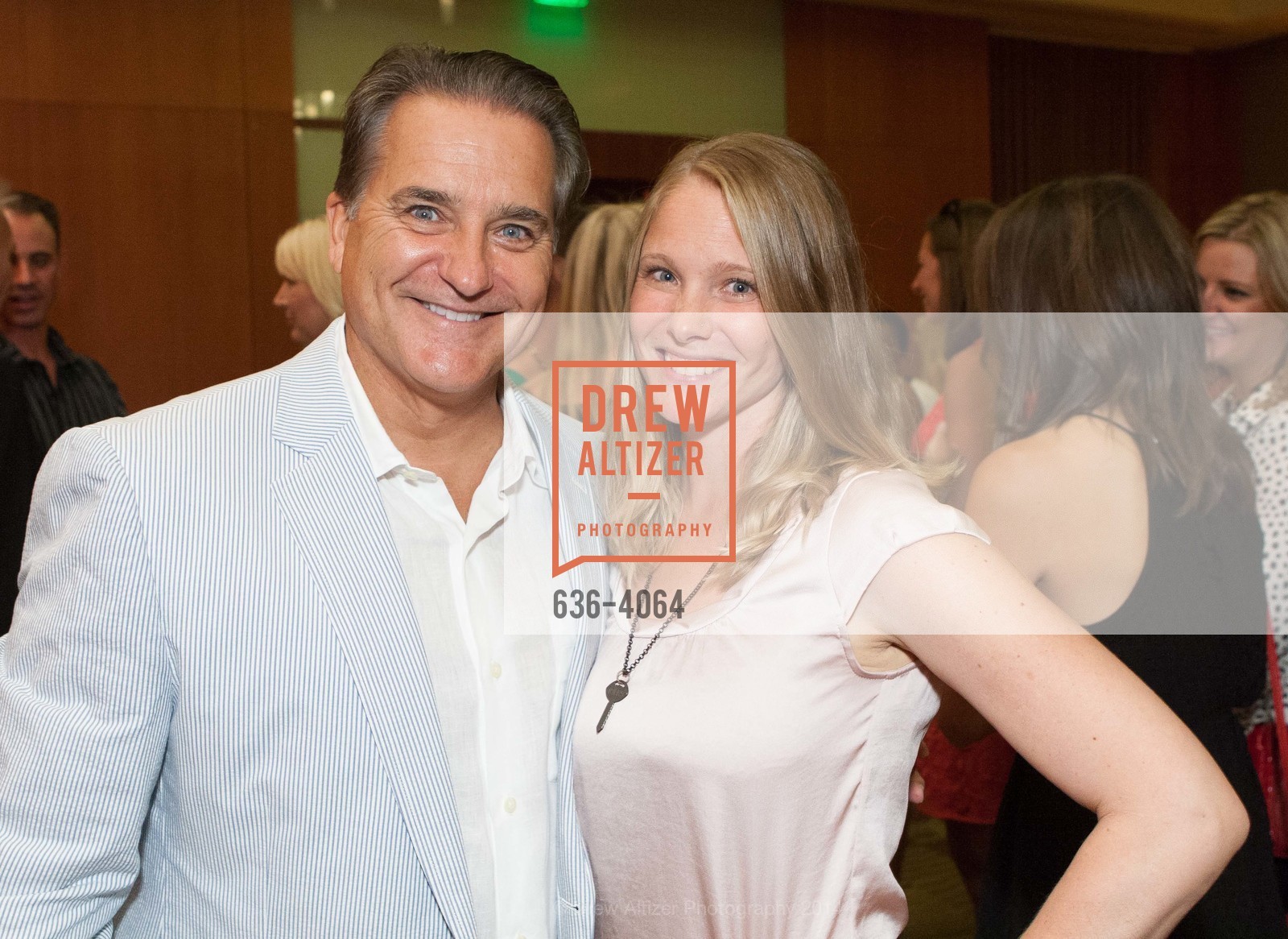 Steve Mariucci, Danielle York, Photo #636-4064