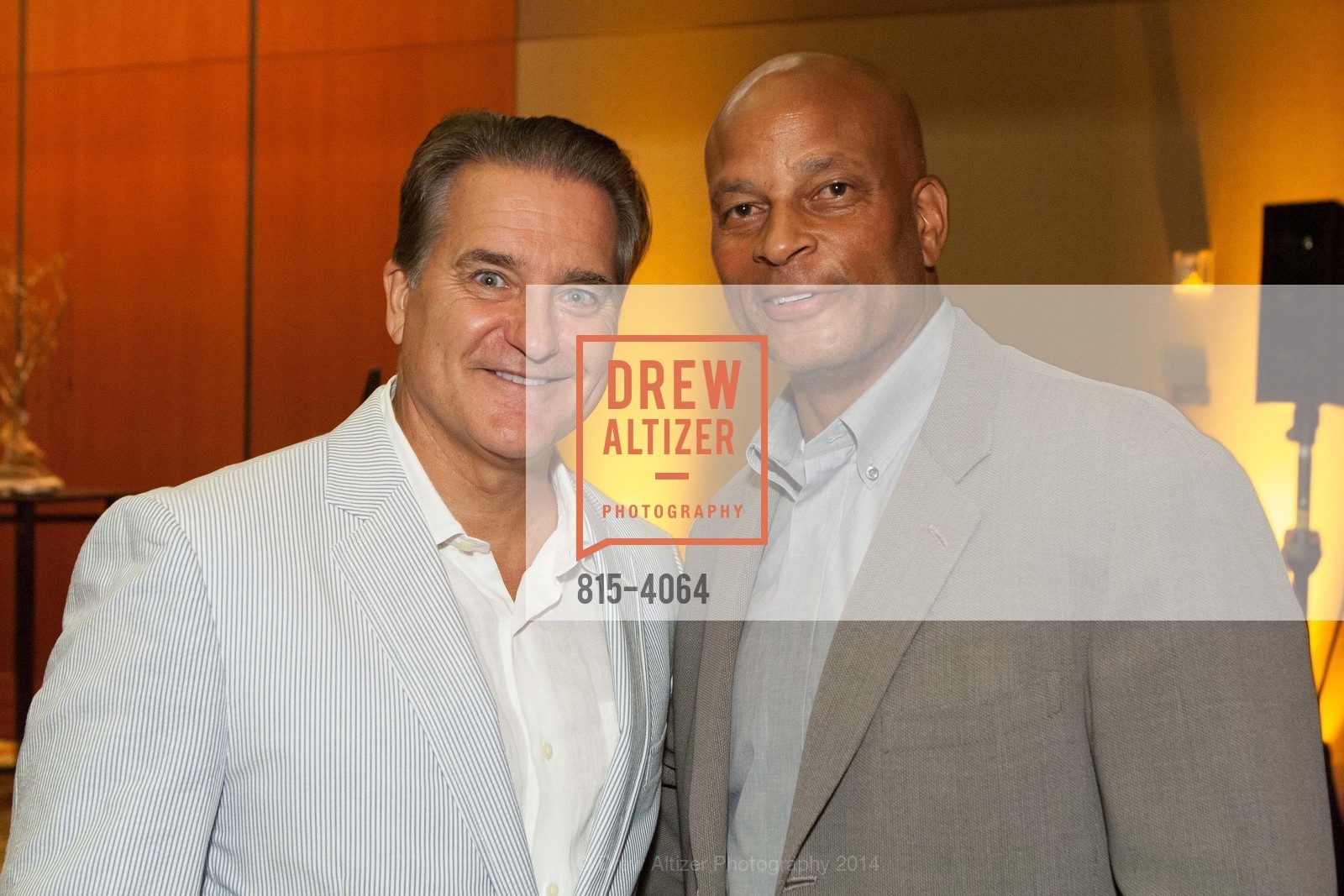 Steve Mariucci, Ronnie Lott, Photo #815-4064