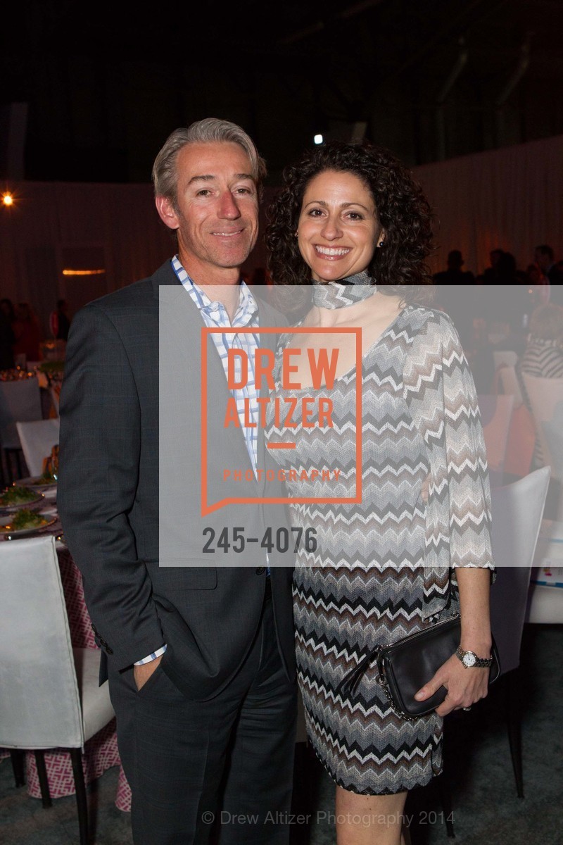 Gary Beasley, Jodi Beasley, Photo #245-4076