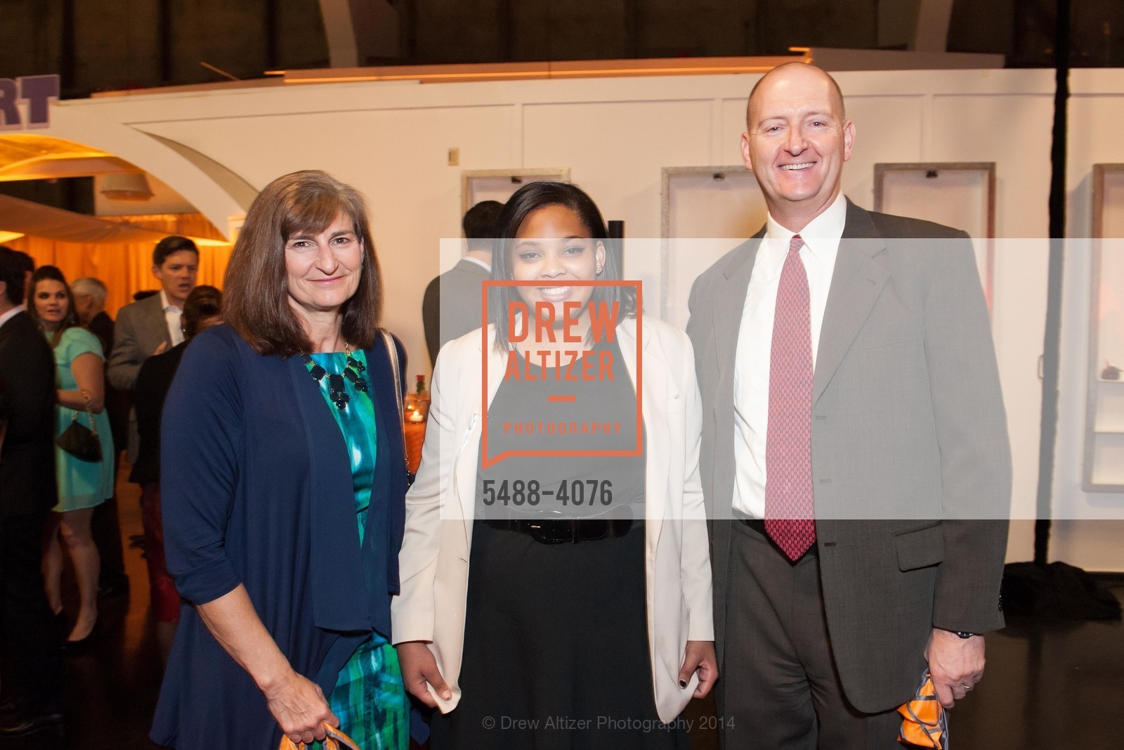 Nancy Estes, Michaela Gray, Phil Estes, The BUILD Gala 2014 Honoring Ben Silbermann with the Pitch Prize for Enterpreneurship, US, March 1st, 2014, Photo #5488-4076 Nancy Estes, Michaela Gray, Phil Estes, Photo #5488-4076