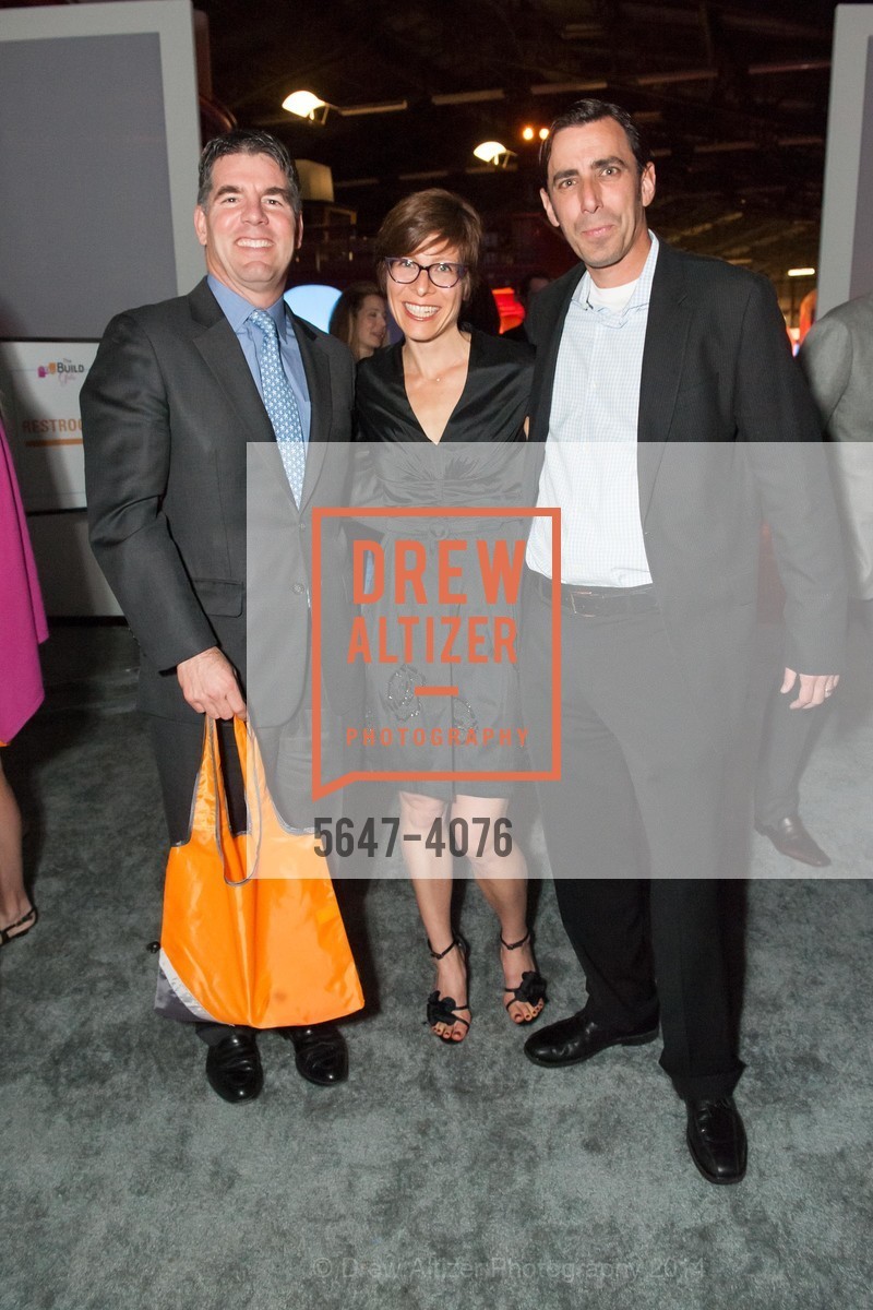 Eldridge Gray, Beth Kramer, Jordan Kramer, The BUILD Gala 2014 Honoring Ben Silbermann with the Pitch Prize for Enterpreneurship, US, March 1st, 2014, Photo #5647-4076 Eldridge Gray, Beth Kramer, Jordan Kramer, Photo #5647-4076