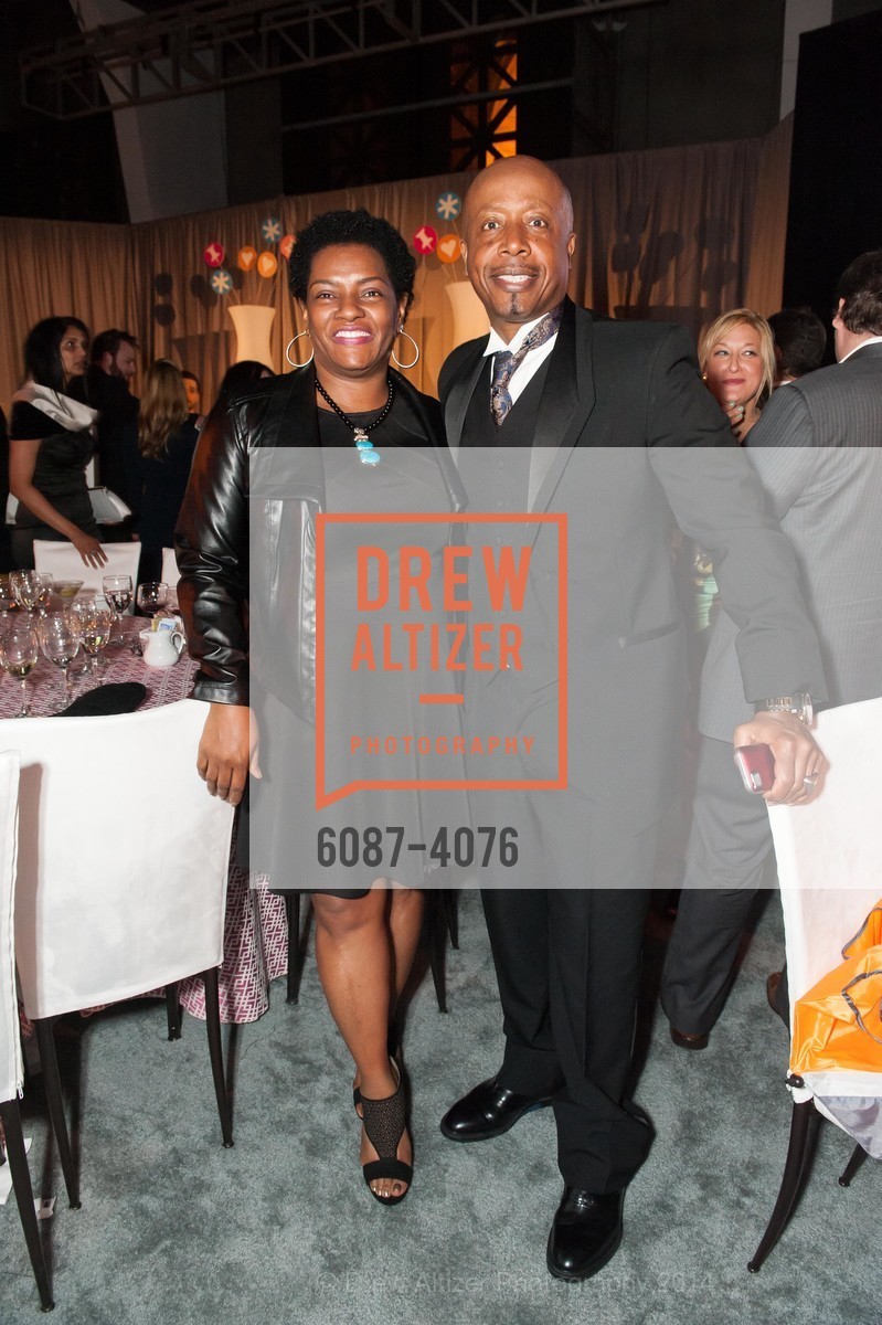 Stephanie Burrell, MC Hammer, Photo #6087-4076