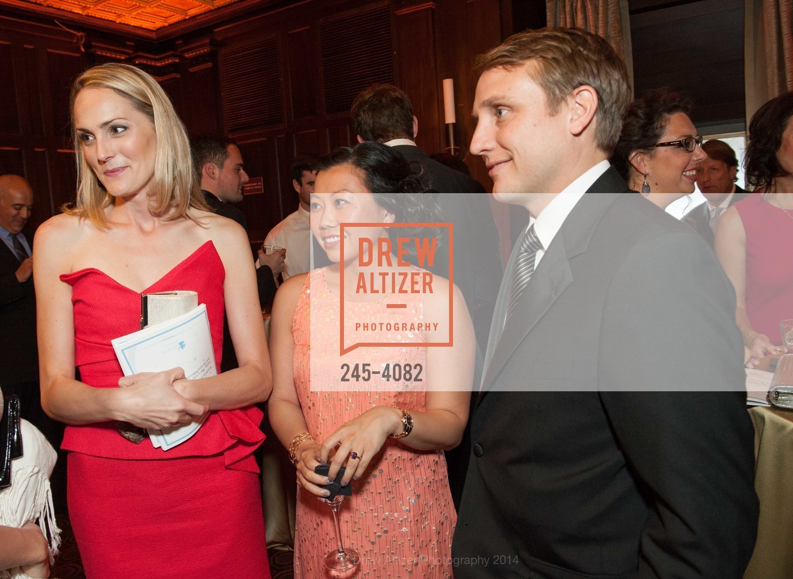 Carolyn Frey, Melissa Koerner, Bruce Frey, RAPHAEL HOUSE: One Home Many Hearts Gala, US, May 2nd, 2014, Photo #245-4082 Carolyn Frey, Melissa Koerner, Bruce Frey, Photo #245-4082