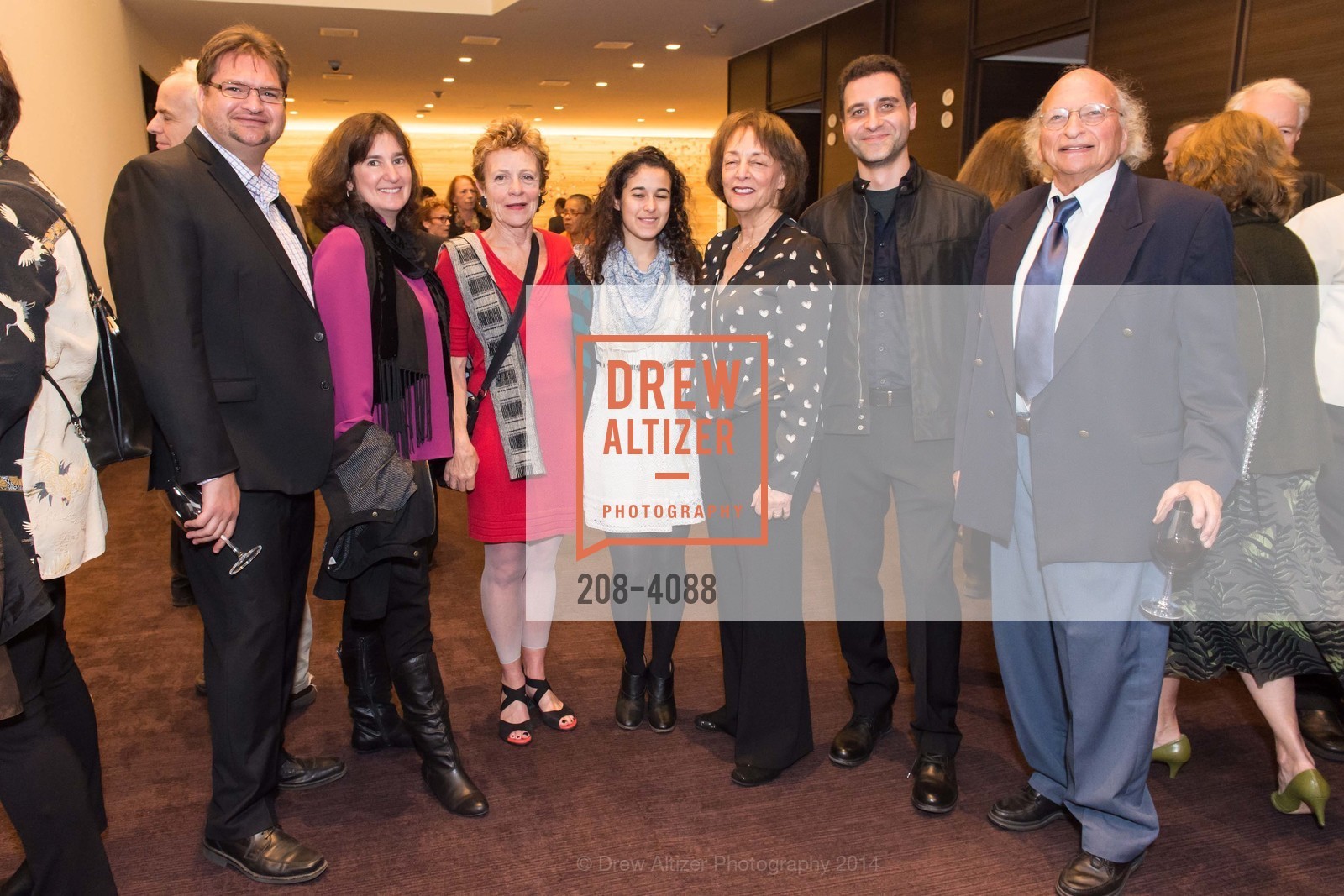 Jessie Roselan, Judy Wise, Ilya Eliashberg, Armin Rosencarnz, Mother Jones Annual Dinner, US, October 31st, 2014, Photo #208-4088 Jessie Roselan, Judy Wise, Ilya Eliashberg, Armin Rosencarnz, Photo #208-4088