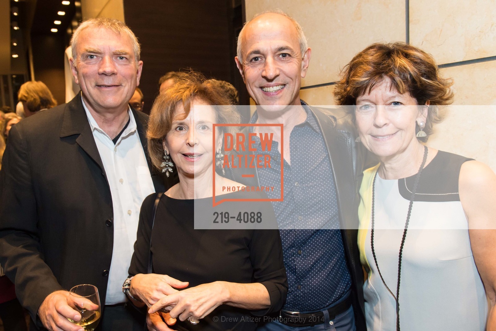 Don Hazen, Charles Kremer, Naomi Kremer, Mother Jones Annual Dinner, US, October 31st, 2014, Photo #219-4088 Don Hazen, Charles Kremer, Naomi Kremer, Photo #219-4088