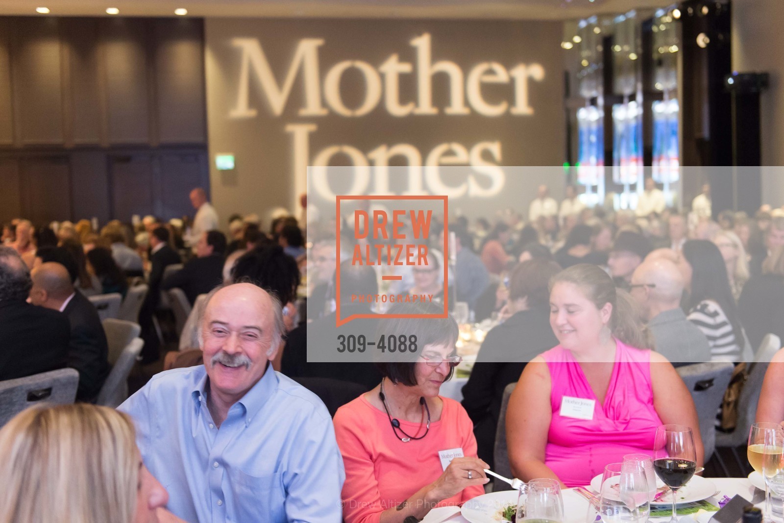 Atmosphere, Mother Jones Annual Dinner, US, October 31st, 2014, Photo #309-4088 Atmosphere, Photo #309-4088
