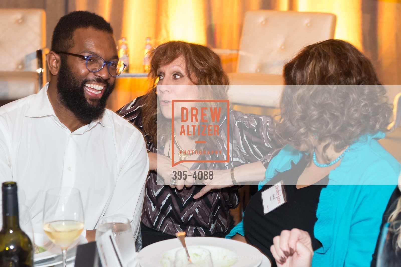 Baratunde Thurston, Lizz Winstead, Mother Jones Annual Dinner, US, October 31st, 2014, Photo #395-4088 Baratunde Thurston, Lizz Winstead, Photo #395-4088