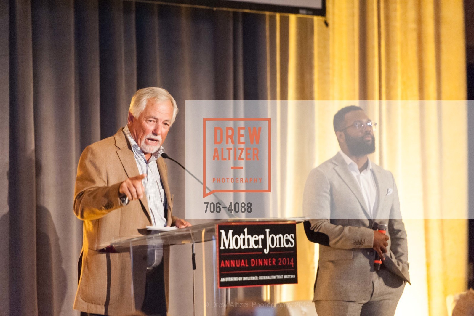 Mark Buell, Baratunde Thurston, Mother Jones Annual Dinner, US, October 31st, 2014, Photo #706-4088 Mark Buell, Baratunde Thurston, Photo #706-4088
