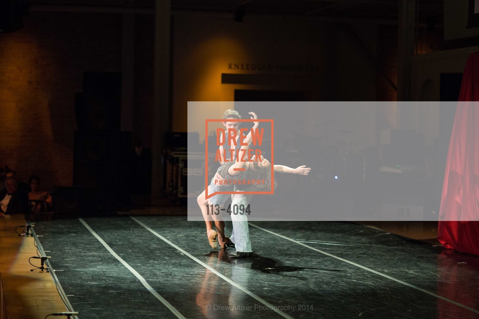 Performance, Photo #113-4094
