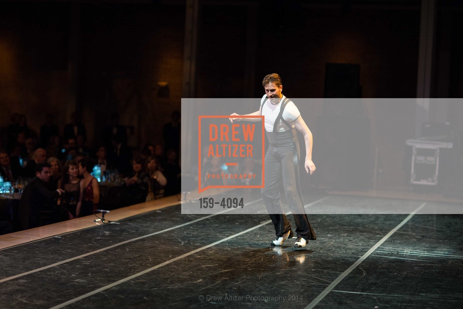 Performance, Photo #159-4094