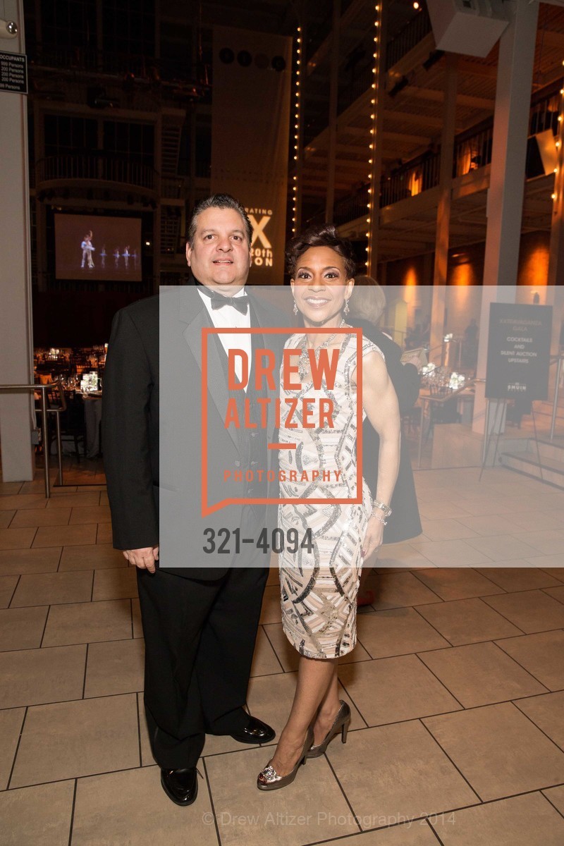 John Konstin, Renel Brooks-Moon, Photo #321-4094