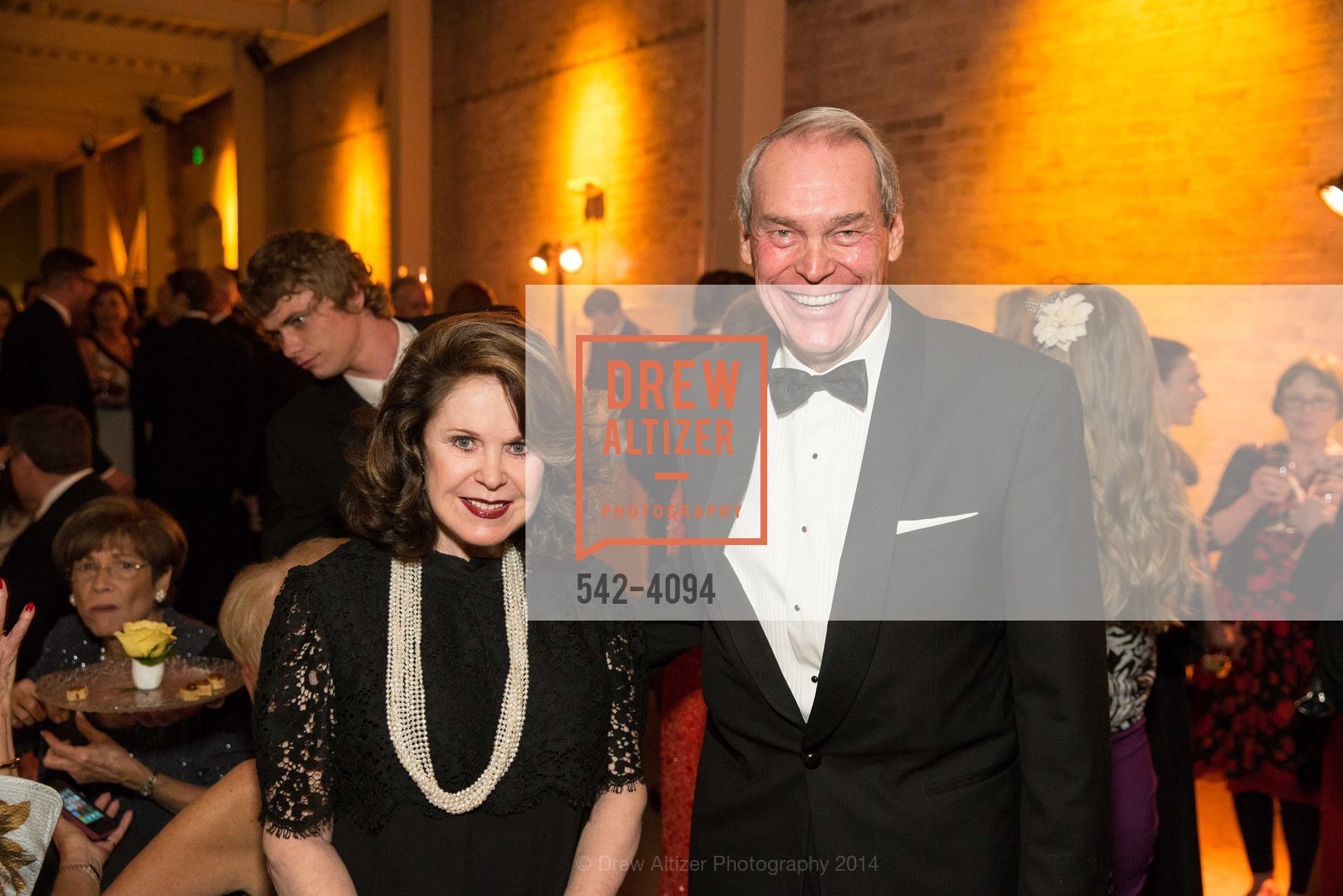 Ann Moller Caen, Doug Fenton, Photo #542-4094