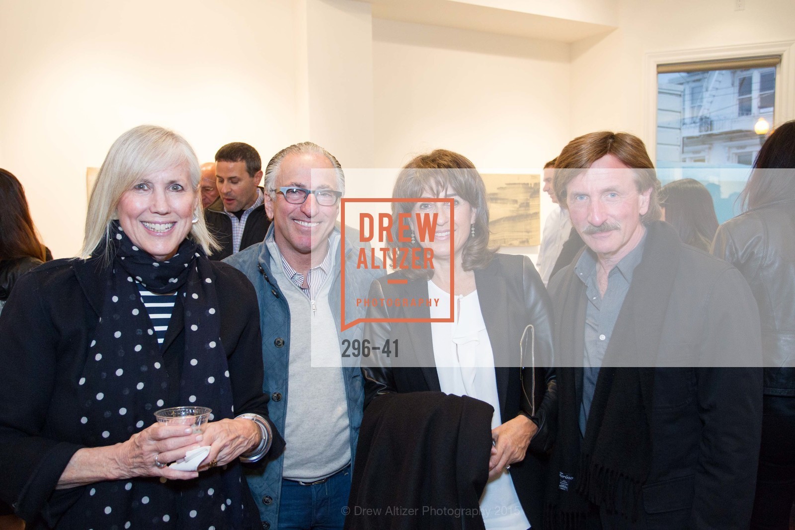 Carolyn Steinberg, Elliott Felson, Rosalind Franklin, Barry Jekowsky, Gucci & Vogue Dinner, The Dryansky Gallery. Dryansky Gallery, April 18th, 2015, Photo #296-41 Carolyn Steinberg, Elliott Felson, Rosalind Franklin, Barry Jekowsky, Photo #296-41