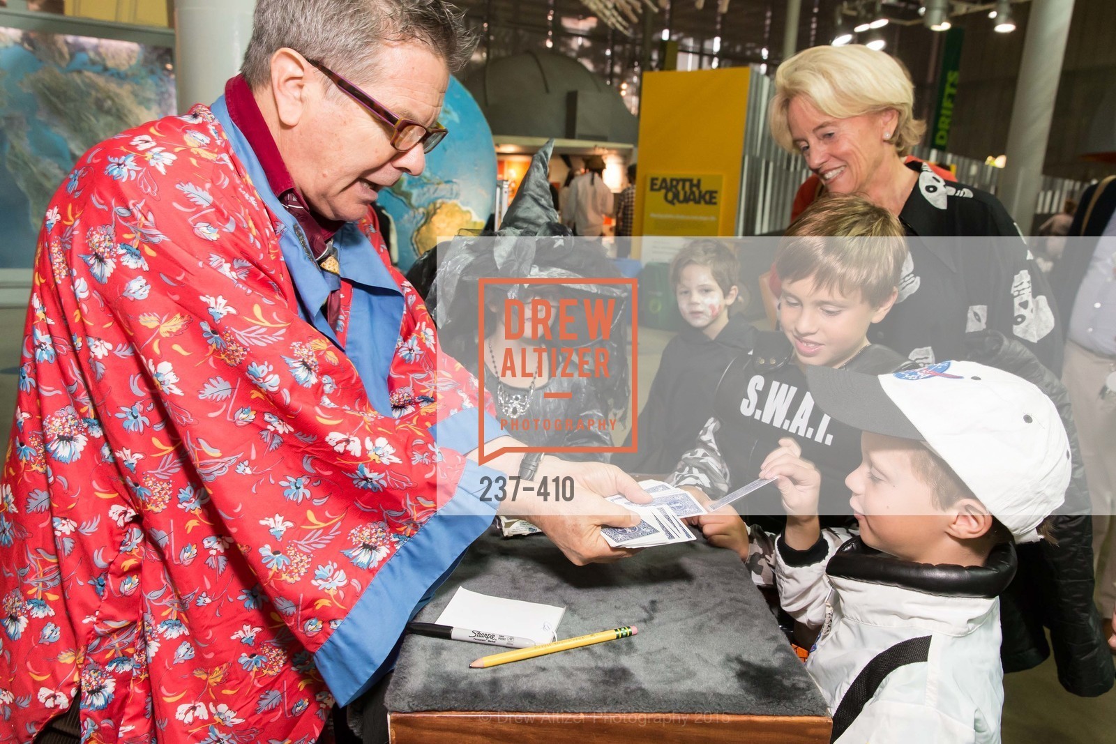 Extras, California Academy of Sciences Presents SuperNatural Halloween 2015, October 23rd, 2015, Photo,Drew Altizer, Drew Altizer Photography, full-service agency, private events, San Francisco photographer, photographer california