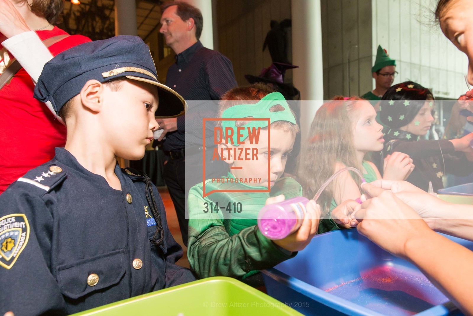 Extras, California Academy of Sciences Presents SuperNatural Halloween 2015, October 23rd, 2015, Photo,Drew Altizer, Drew Altizer Photography, full-service agency, private events, San Francisco photographer, photographer california