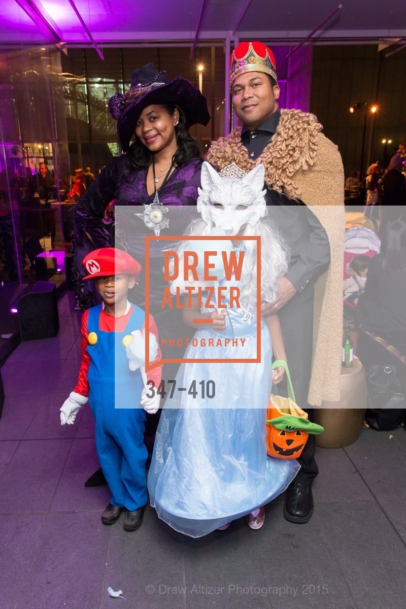 Ayanna Jenkins-Toney, Maxwell Toney, Madison Toney, Cornell Toney, California Academy of Sciences Presents SuperNatural Halloween 2015, California Academy of Science. California Academy of Science, . 55 Music Concourse Dr, October 23rd, 2015, Photo #347-410 Ayanna Jenkins-Toney, Maxwell Toney, Madison Toney, Cornell Toney, Photo #347-410