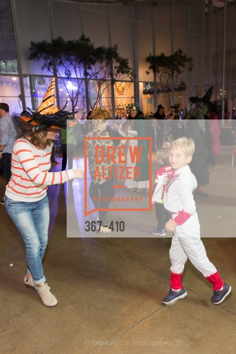 Atmosphere, California Academy of Sciences Presents SuperNatural Halloween 2015, California Academy of Science. 55 Music Concourse Dr, October 23rd, 2015
