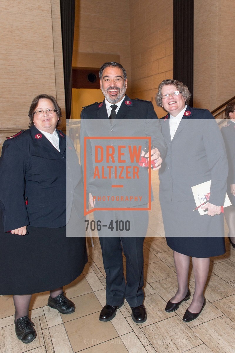 Maj. Donna Bowman, Maj. Beau Perez, Maj. Amanda Perez, Photo #706-4100