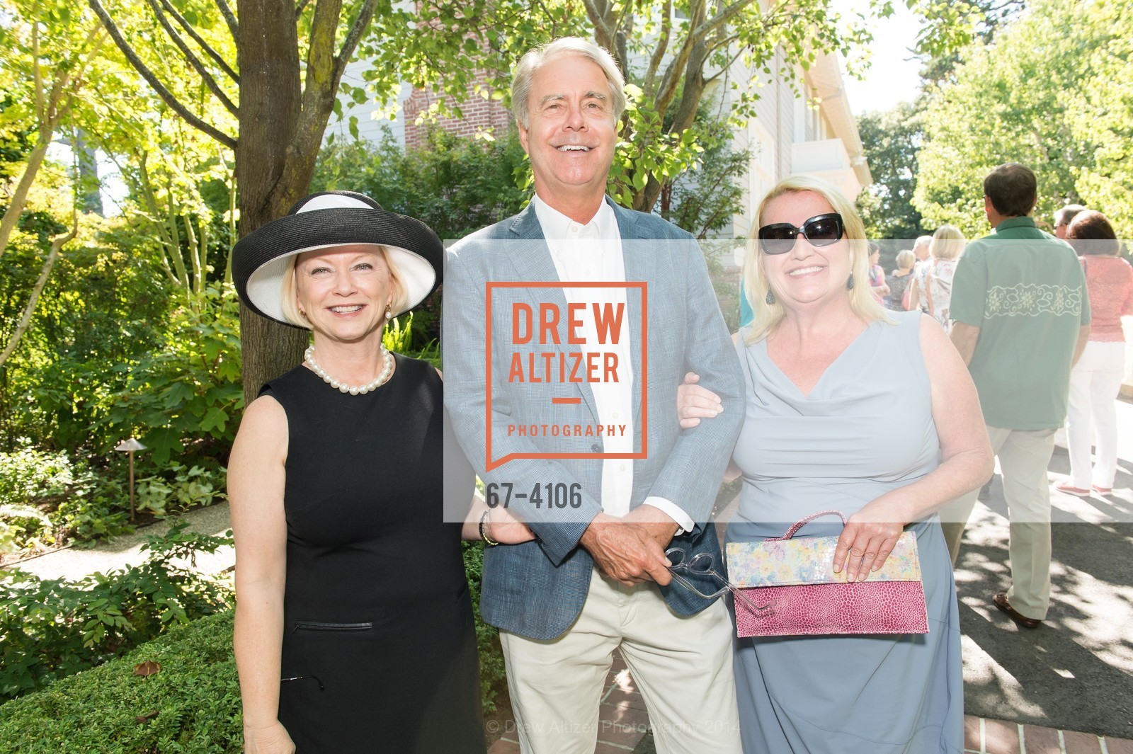 Joanne Garrison, Peter Garrison, Sarah Beckheyer, Casa old, US, August 24th, 2014, Photo #67-4106 Joanne Garrison, Peter Garrison, Sarah Beckheyer, Photo #67-4106