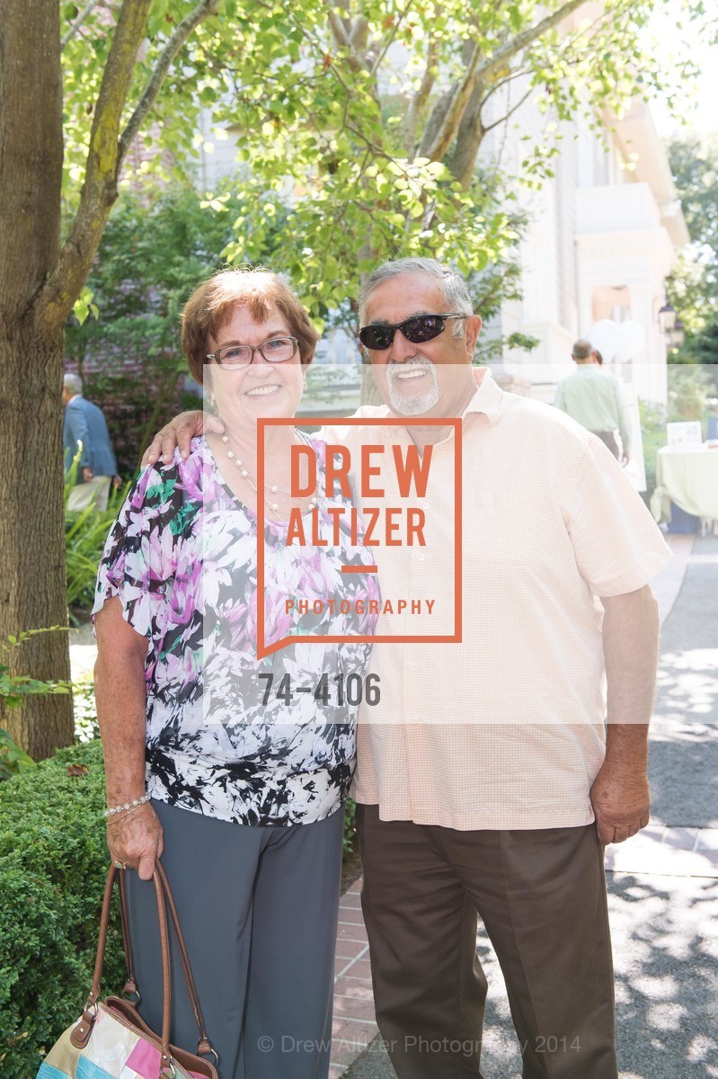 Karen Schwarz, Frank Schwarz, Casa old, US, August 24th, 2014, Photo #74-4106 Karen Schwarz, Frank Schwarz, Photo #74-4106