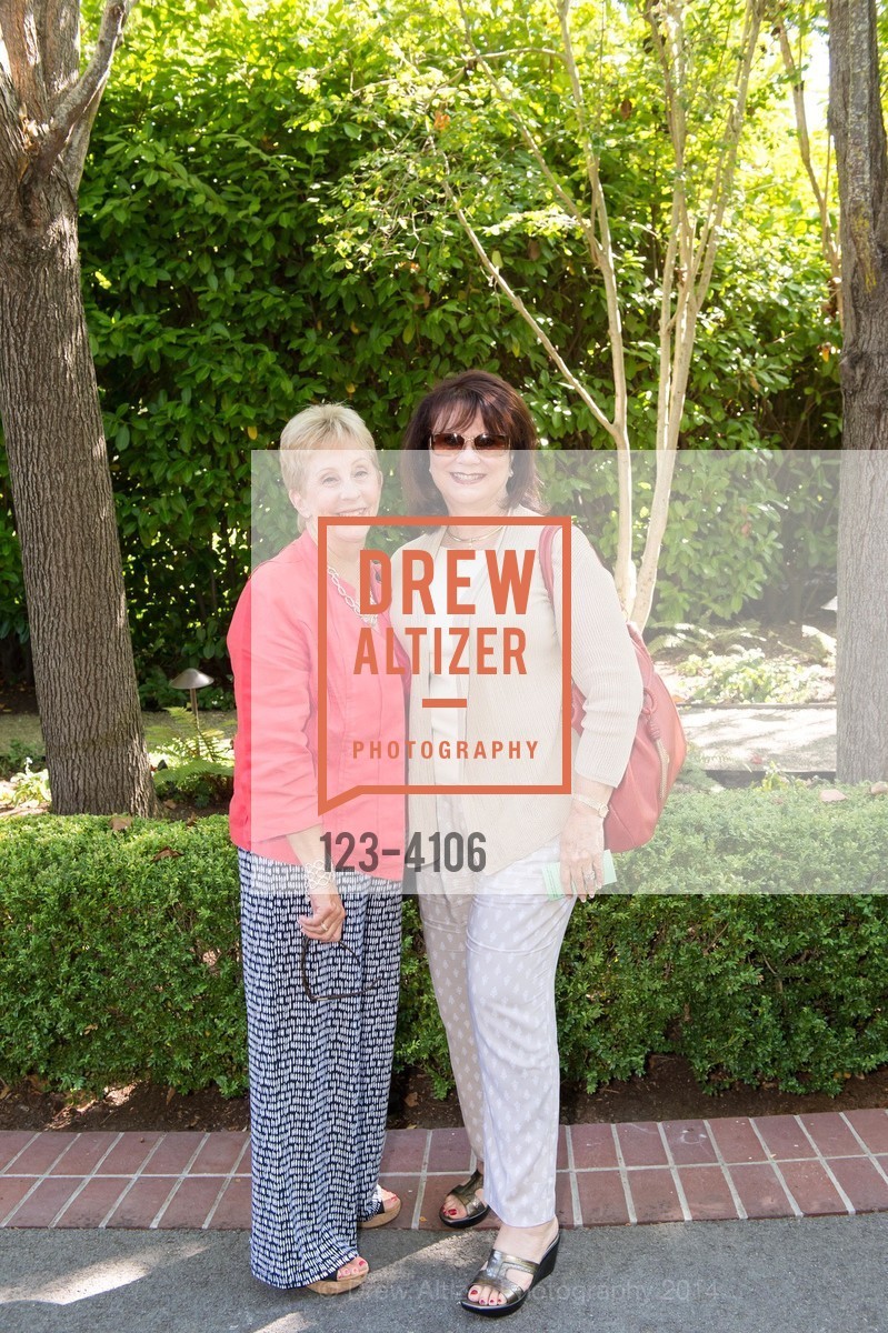 Lynn Armenio, Carroll Lavrar, Casa old, US, August 24th, 2014, Photo #123-4106 Lynn Armenio, Carroll Lavrar, Photo #123-4106