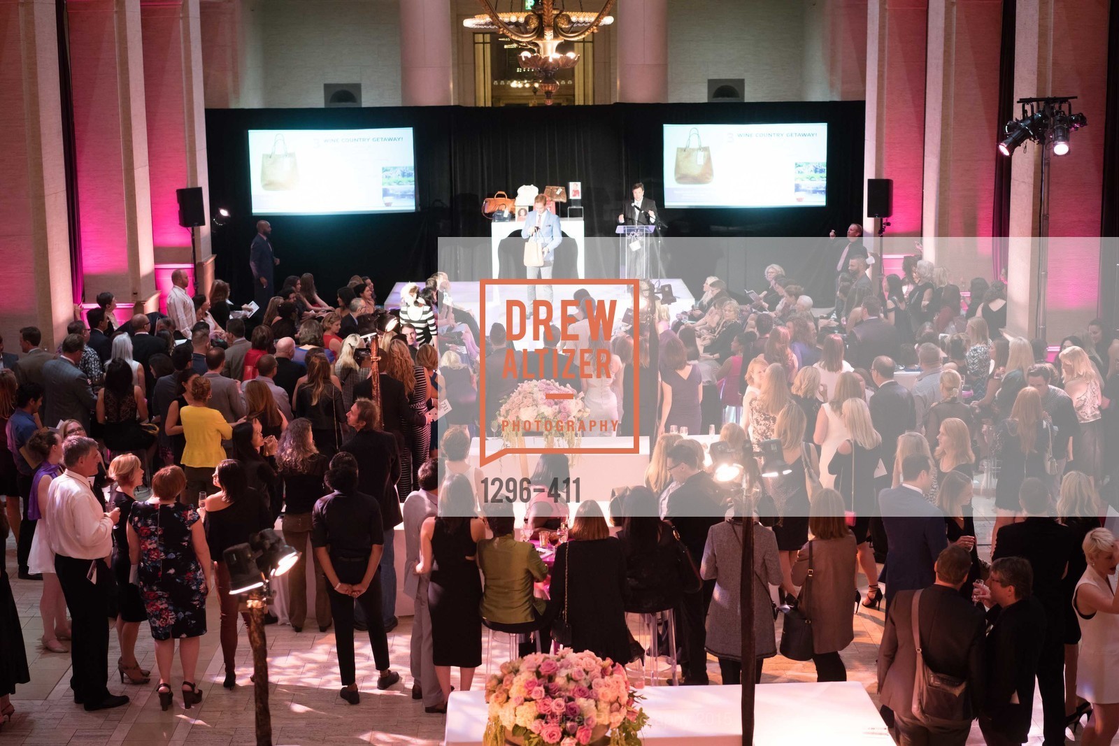 Atmosphere, Breast Cancer Emergency Fund's: THIS OLD BAG: The Power of the Purse, The Bently Reserve. 301 Battery St, October 23rd, 2015,Drew Altizer, Drew Altizer Photography, full-service agency, private events, San Francisco photographer, photographer california